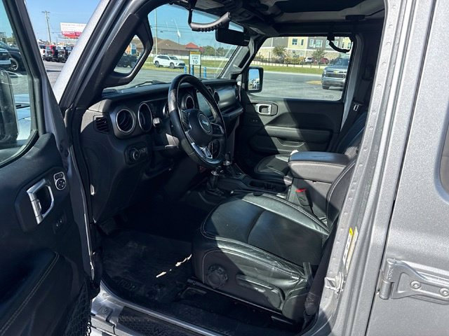 Used 2018 Jeep Wrangler Unlimited Rubicon w/ Dual Top Group AWD/4WD image 11