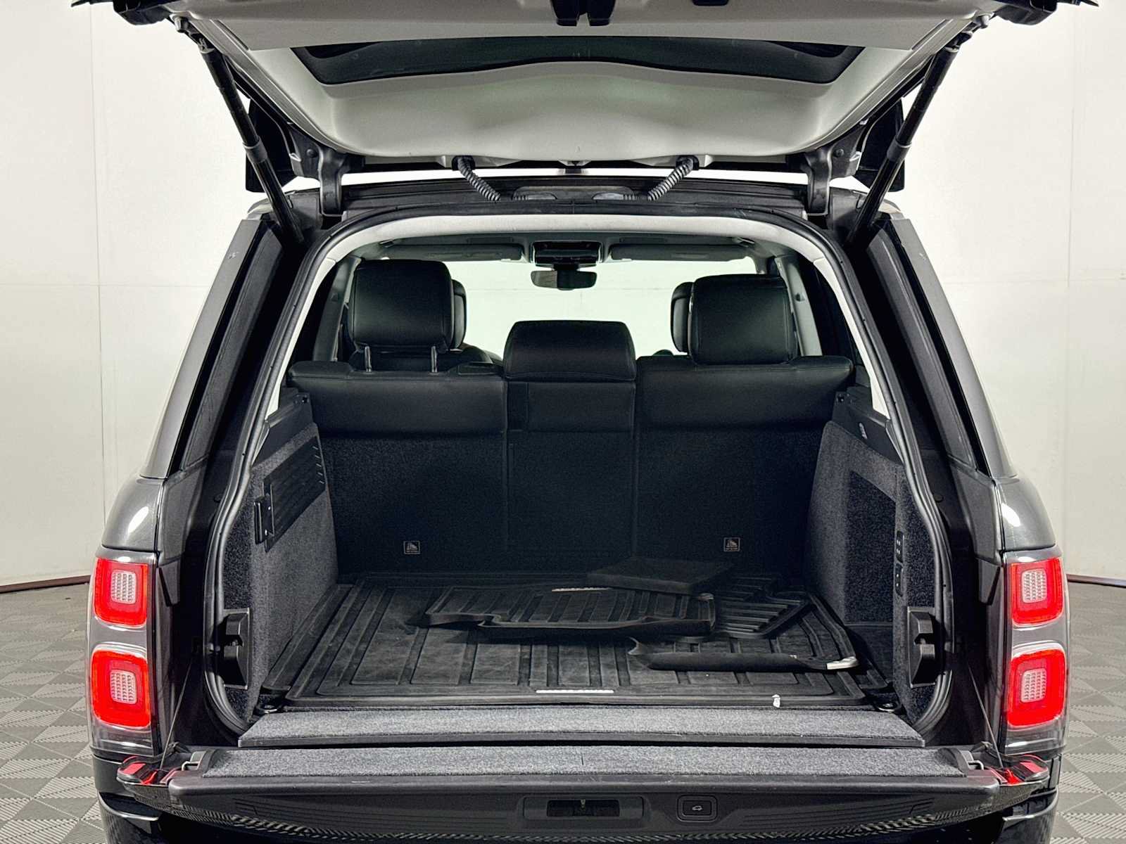 Used 2020 Land Rover Range Rover HSE AWD/4WD image 26