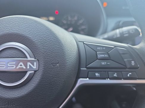 Used 2023 Nissan Kicks SV FWD image 17