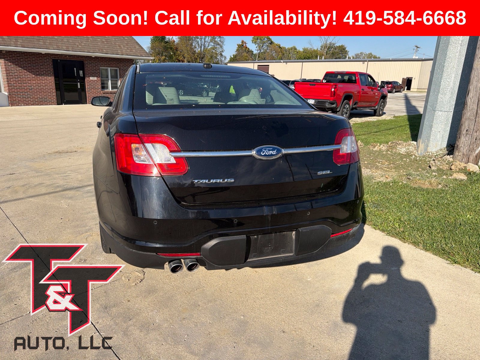 Used 2012 Ford Taurus SEL FWD image 3