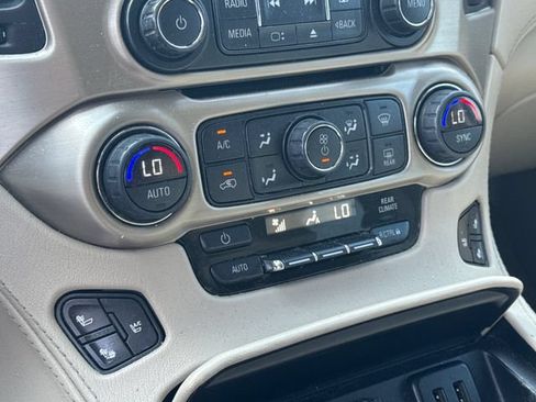 Used 2016 GMC Yukon XL Denali w/ Open Road Package AWD/4WD image 24