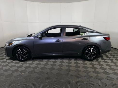 New 2025 Nissan Sentra SV image 4