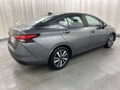 Used 2023 Nissan Versa SV image 6