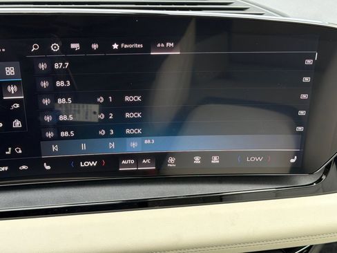 Certified 2025 Audi Q6 e-tron Premium Plus w/ Premium Plus image 17