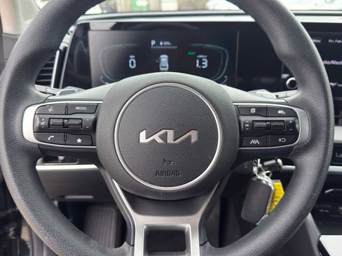 Certified 2023 Kia Sportage LX image 15