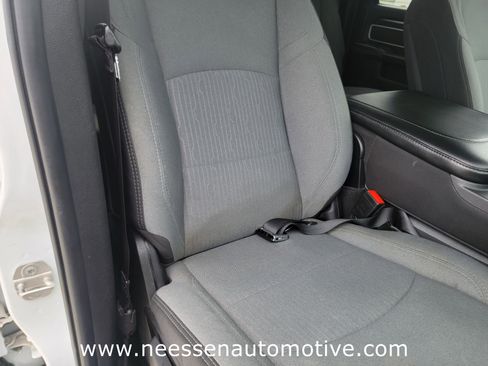 Used 2024 RAM 2500 Big Horn image 10