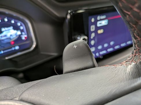 Used 2023 GMC Sierra 1500 AT4X image 18