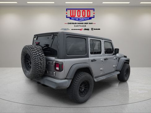 Used 2020 Jeep Wrangler Unlimited Sport S AWD/4WD image 3