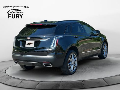 Used 2025 Cadillac XT5 Sportv w/ Technology Package AWD/4WD image 3