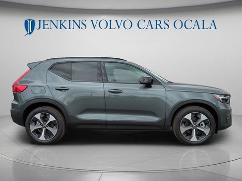 New 2026 Volvo XC40 B5 Plus w/ Protection Package Premier AWD/4WD image 2