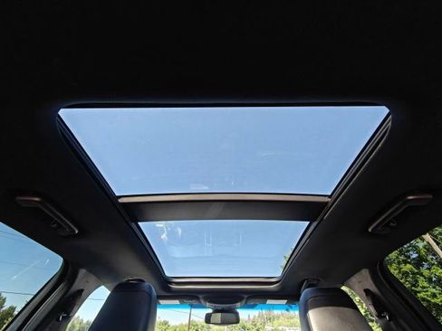 Used 2020 Ford Edge ST w/ Cold Weather Package AWD/4WD image 38