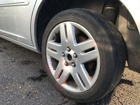 Used 2009 Buick Lucerne CXL image 13