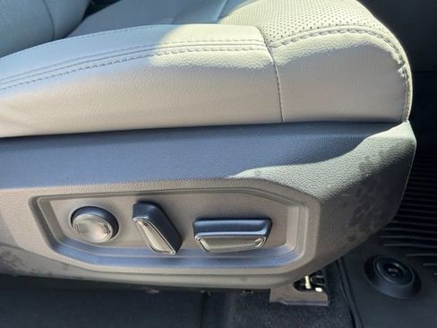 Used 2023 Toyota Tundra Limited AWD/4WD image 27