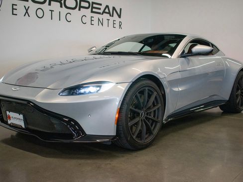 Used 2020 Aston Martin V8 Vantage Coupe RWD image 16