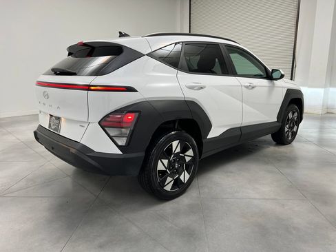 Used 2024 Hyundai Kona SEL AWD/4WD image 9