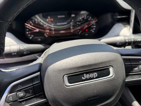 Used 2022 Jeep Compass Latitude AWD/4WD image 20
