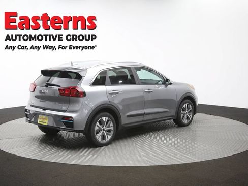 Used 2022 Kia Niro EX FWD image 42