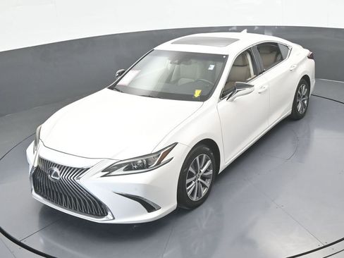 Used 2019 Lexus ES 350 w/ Premium Package image 55