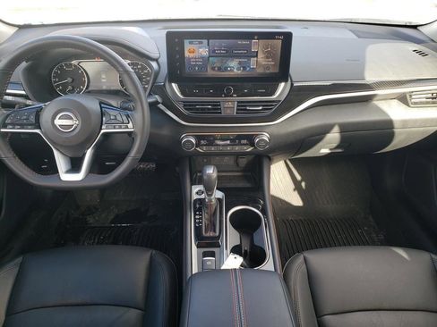 Certified 2025 Nissan Altima 2.5 SR w/ SR Premium Package image 18