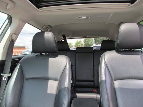 Used 2018 Subaru Outback 2.5i Limited AWD/4WD image 12