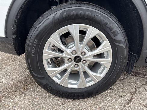 Used 2023 Ford Escape Active image 8