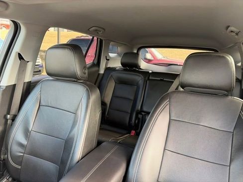 Used 2023 GMC Terrain SLT FWD image 49