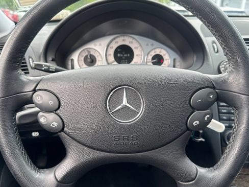 Used 2007 Mercedes-Benz E 350 Sedan image 15