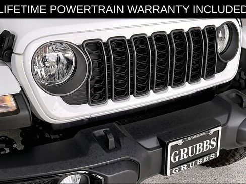 Used 2025 Jeep Gladiator Sport AWD/4WD image 40