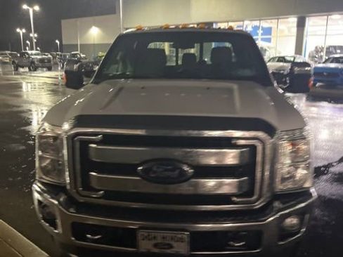 Used 2016 Ford F250 XLT w/ XLT Premium Package image 9