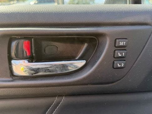 Used 2019 Subaru Outback 2.5i Limited AWD/4WD image 19