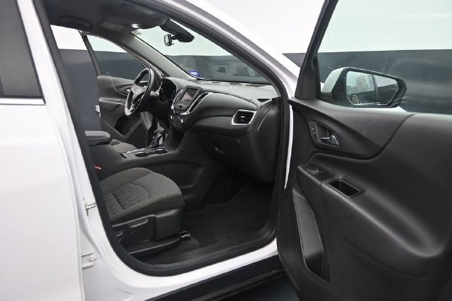 Used 2024 Chevrolet Equinox LT AWD/4WD image 37
