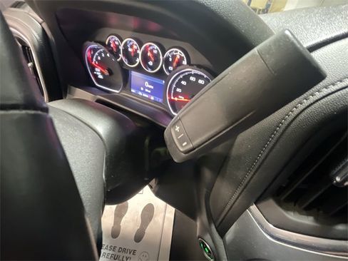 Used 2022 Chevrolet Silverado 1500 LT image 16