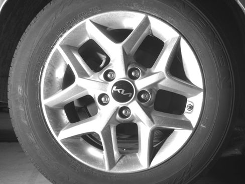 Used 2025 Kia Soul LX w/ LX Technology Package image 15