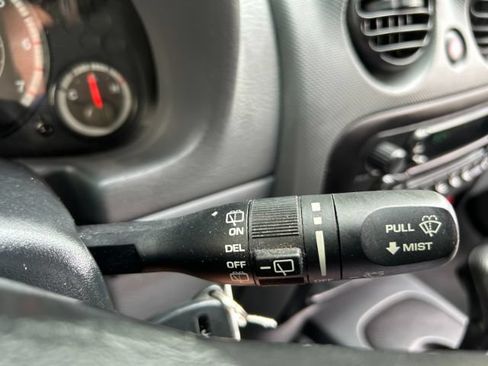 Used 2006 Jeep Liberty Sport AWD/4WD image 17