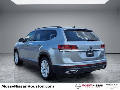 Used 2021 Volkswagen Atlas SE FWD image 2
