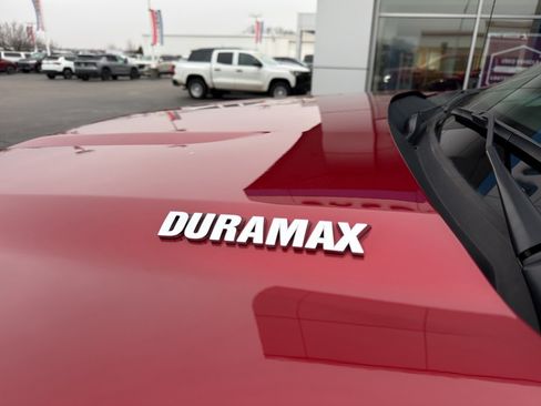 Used 2023 Chevrolet Silverado 1500 High Country w/ Z71 Off-Road Package AWD/4WD image 11