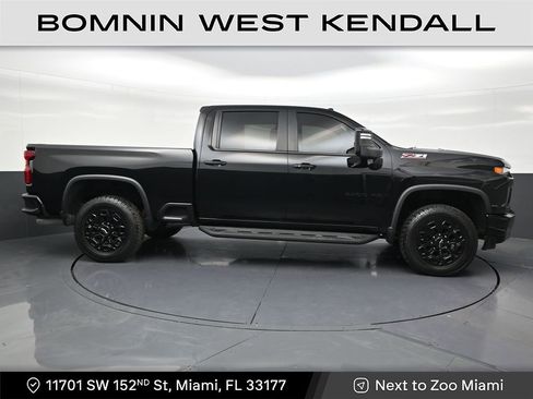 Used 2022 Chevrolet Silverado 2500 LTZ w/ LTZ Plus Package image 6