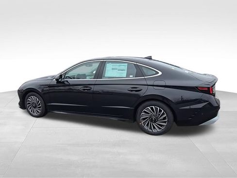 New 2025 Hyundai Sonata Limited FWD image 6