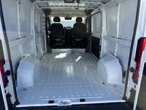 New 2025 RAM ProMaster 1500 w/ Premium Convenience Group FWD image 12