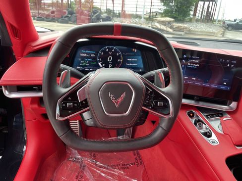 Used 2024 Chevrolet Corvette Stingray Premium Conv w/ Z51 Performance Package image 12