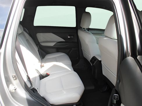 Used 2022 Mitsubishi Outlander SEL AWD/4WD image 23