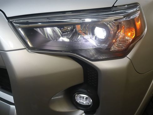 Used 2023 Toyota 4Runner TRD Off-Road Premium w/ Moonroof Package image 12