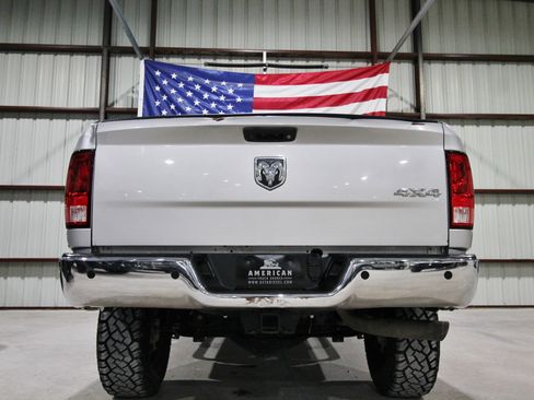 Used 2017 RAM 2500 Tradesman w/ Chrome Appearance Group AWD/4WD image 8