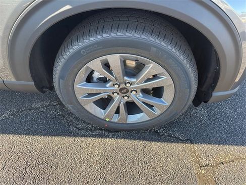 New 2026 Ford Explorer Active image 12