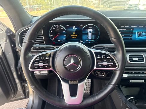 Used 2022 Mercedes-Benz GLS 450 4MATIC image 16