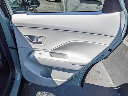 Used 2024 Hyundai Kona Limited FWD image 18