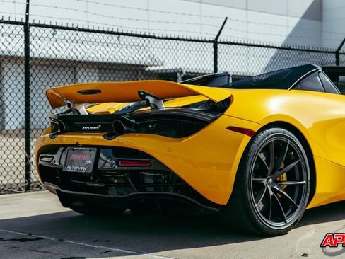 Used 2020 McLaren 720S Performance RWD image 89