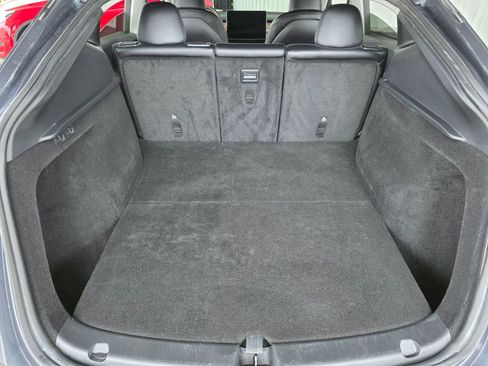 Used 2023 Tesla Model Y Long Range AWD/4WD image 36