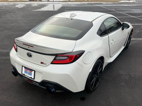Used 2024 Toyota GR86 Premium image 5