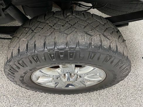 Used 2013 Ford F150 XLT w/ XLT Chrome Pkg image 19